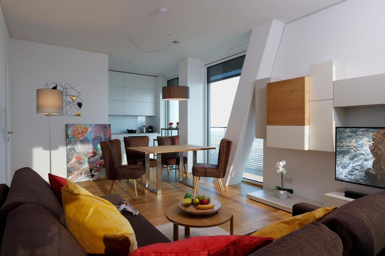 Triiiple Suites Level 21 Mit Balkon Und Tiefgarage 비엔나 외부 사진